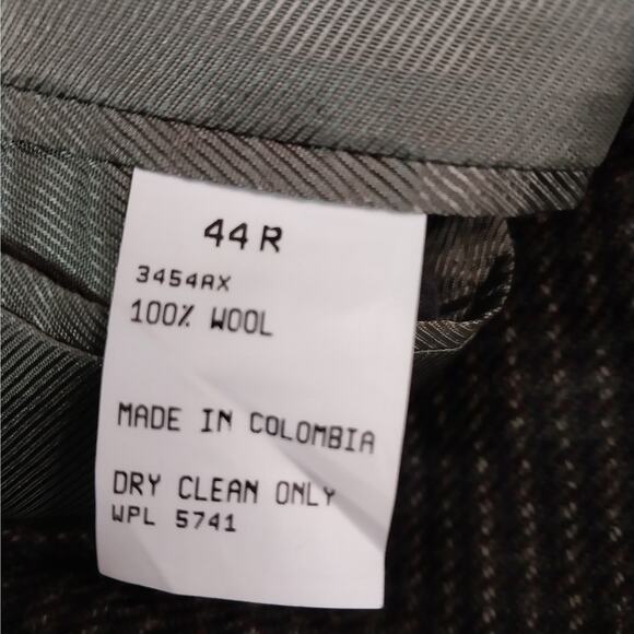 OSCAR DE LA RENTA! 100% WOOL BLACK, BURGUNDY, GREEN PLAID 3 BUTTON BLAZER!SZ 44R - Picture 10 of 11
